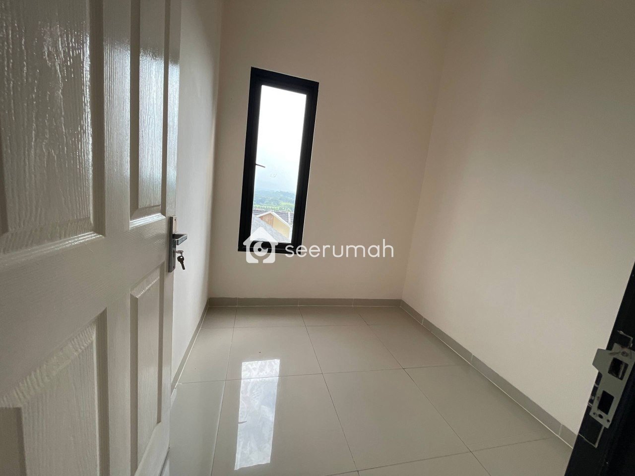 Foto 3 properti: Jual Rumah Murah 2lantai dekat kota baru parahyangan Bandung