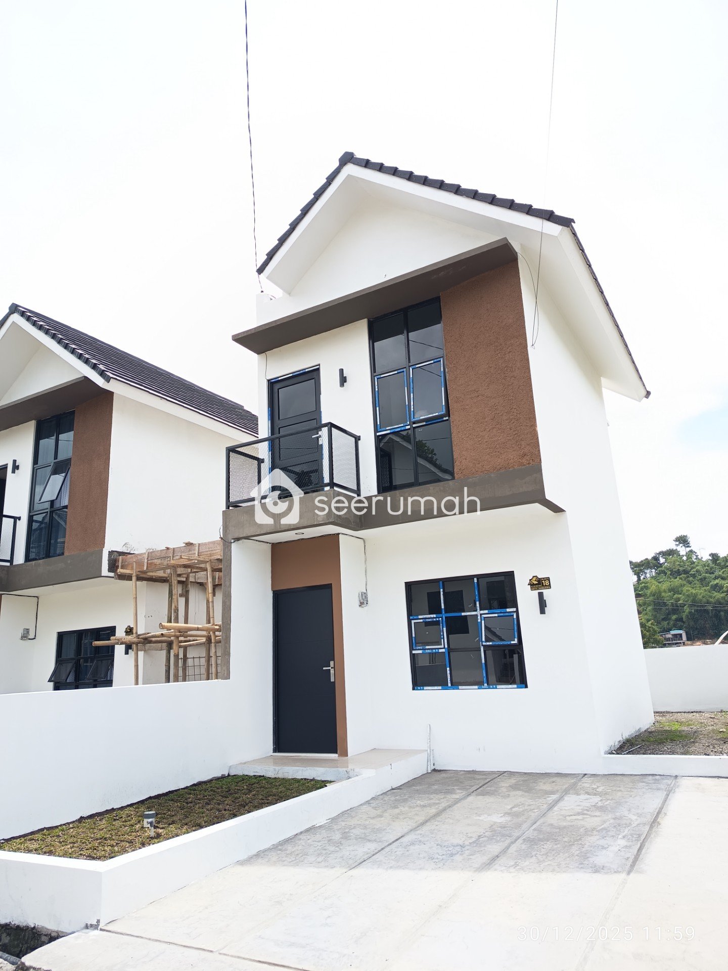 Foto utama properti: Dijual Rumah Villa Asri Griya Jambudipa Cisarua Lembang Bandung