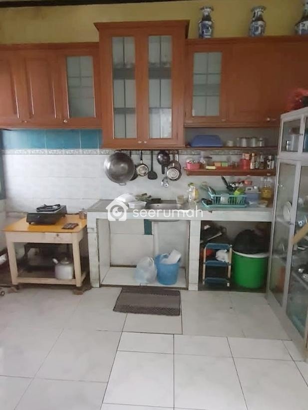 Foto 7 properti: Rumah 2 Lantai LT 365 m² di Cikutra Pahlawan Bandung