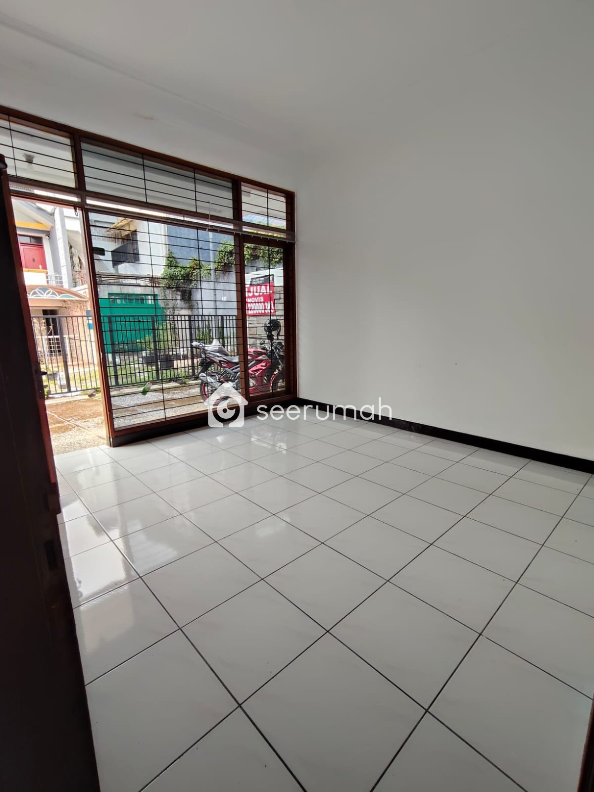 Foto 4 properti: Rumah Luas 400m² di Pasteur Bandung, 9 Kamar, Harga Menarik