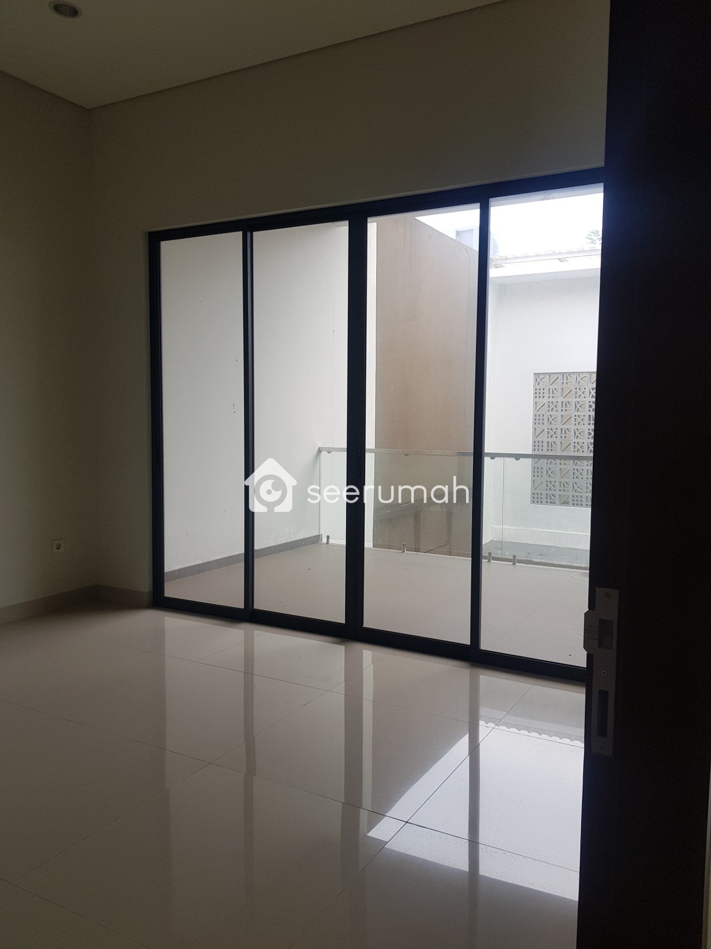 Foto 4 properti: Rumah cantik di bandung tengah