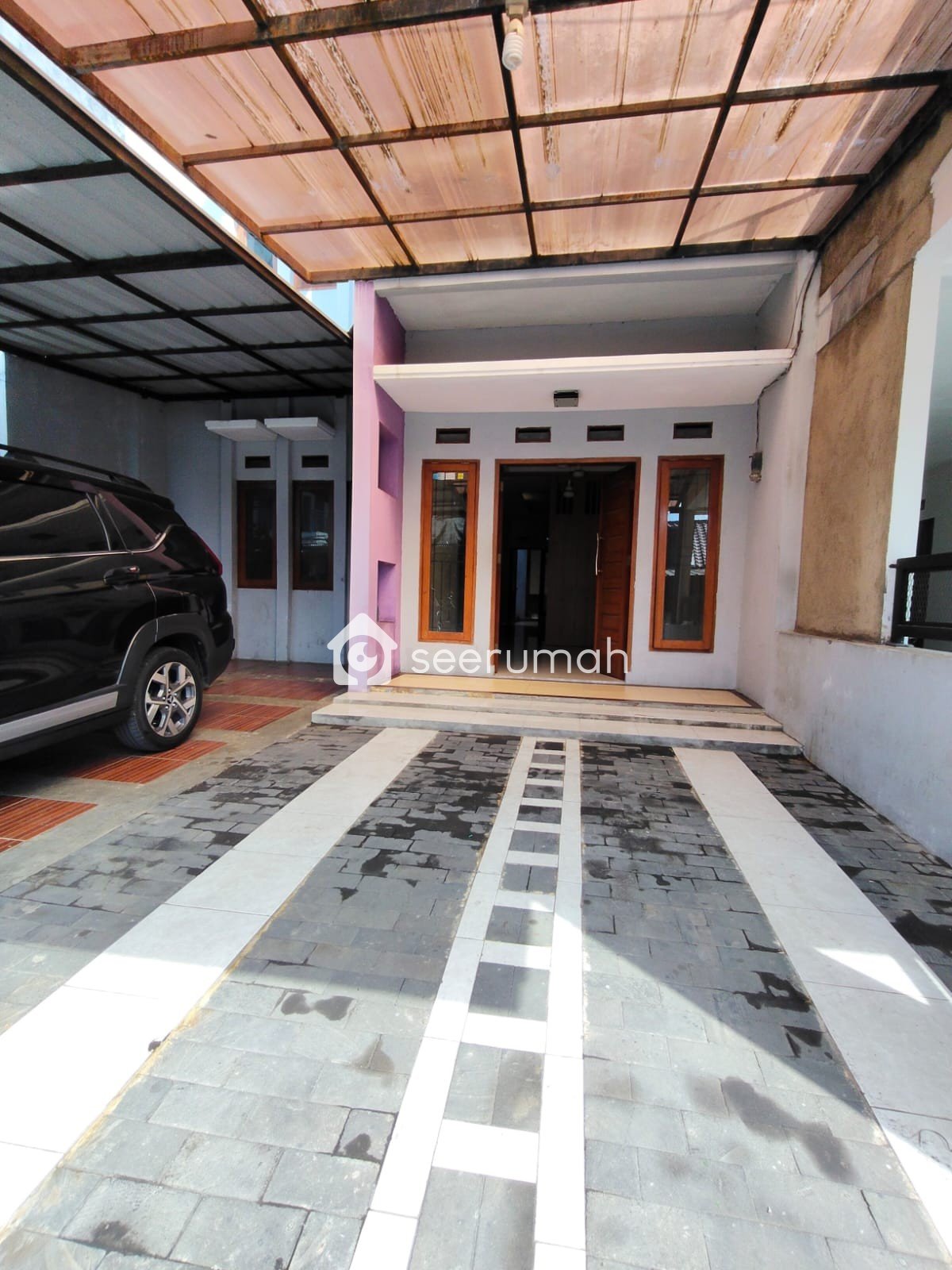 Rumah 2 Lantai 6 Kamar di Antapani Tengah Bandung, Town House One Gate - Image 1