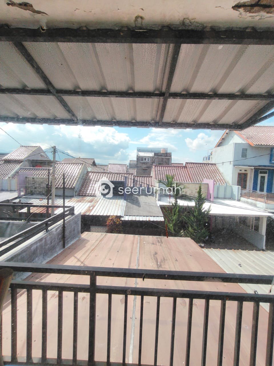 Foto tambahan properti: Rumah 2 Lantai 6 Kamar di Antapani Tengah Bandung, Town House One Gate - 2 foto lainnya