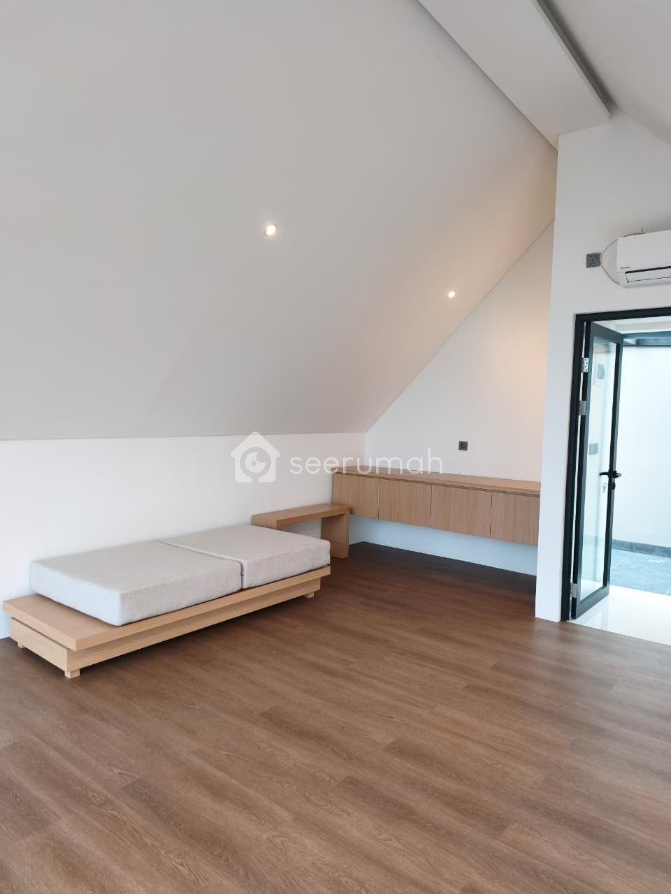 Foto 6 properti: Rumah Baru Minimalis 2 Lantai Setra duta Bandung