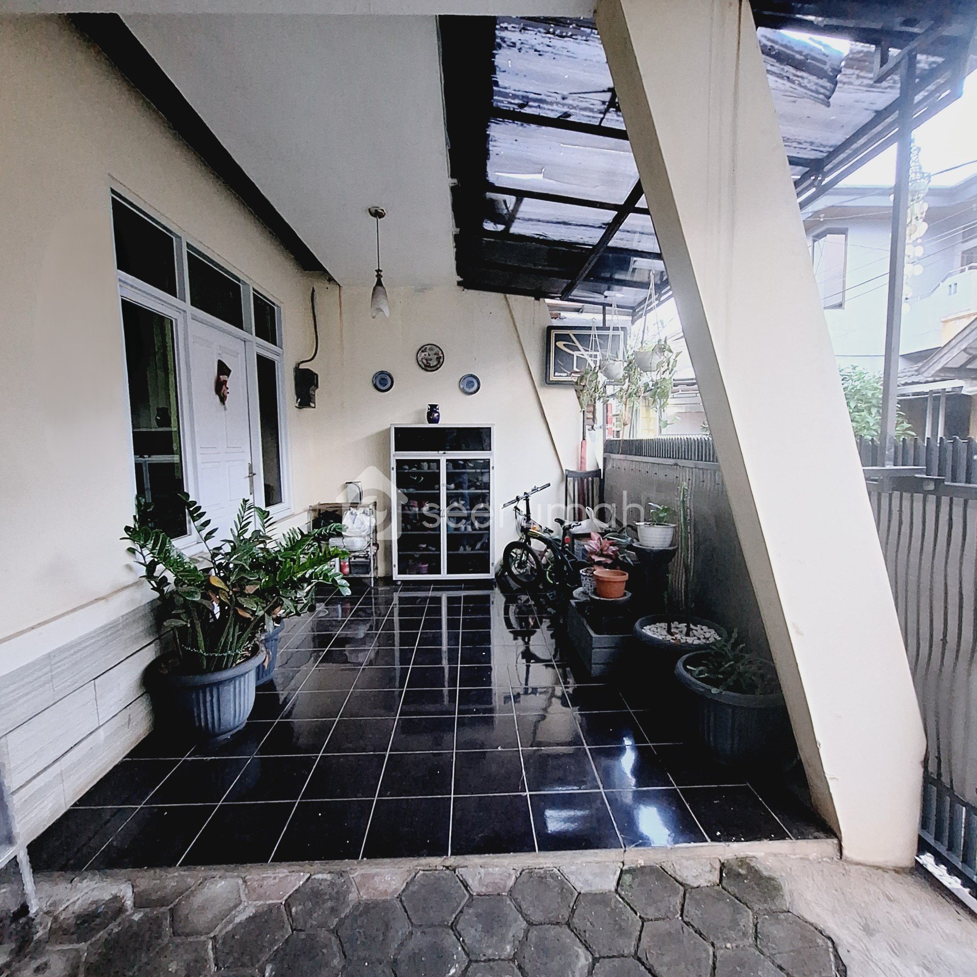 Rumah Siap Huni Harga Menarik Antapani Bandung - Image 1