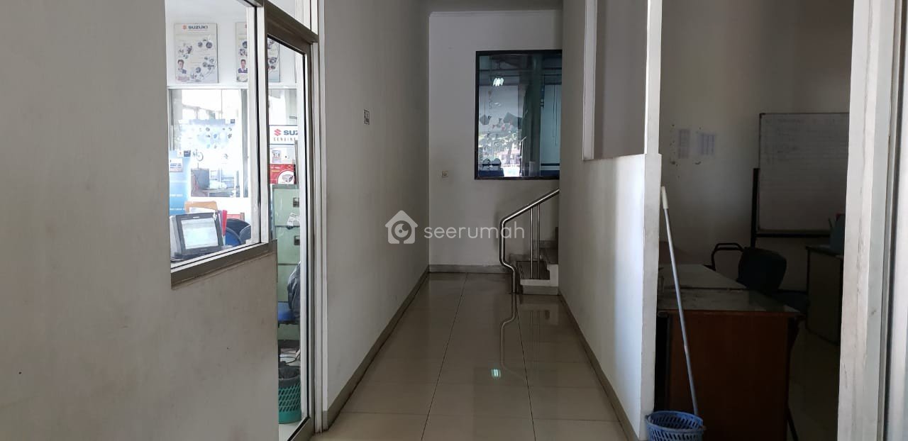 Foto 2 properti: Jual Cepat Jarang Ada, Ruang Usaha Soekarno Hatta Mainroad