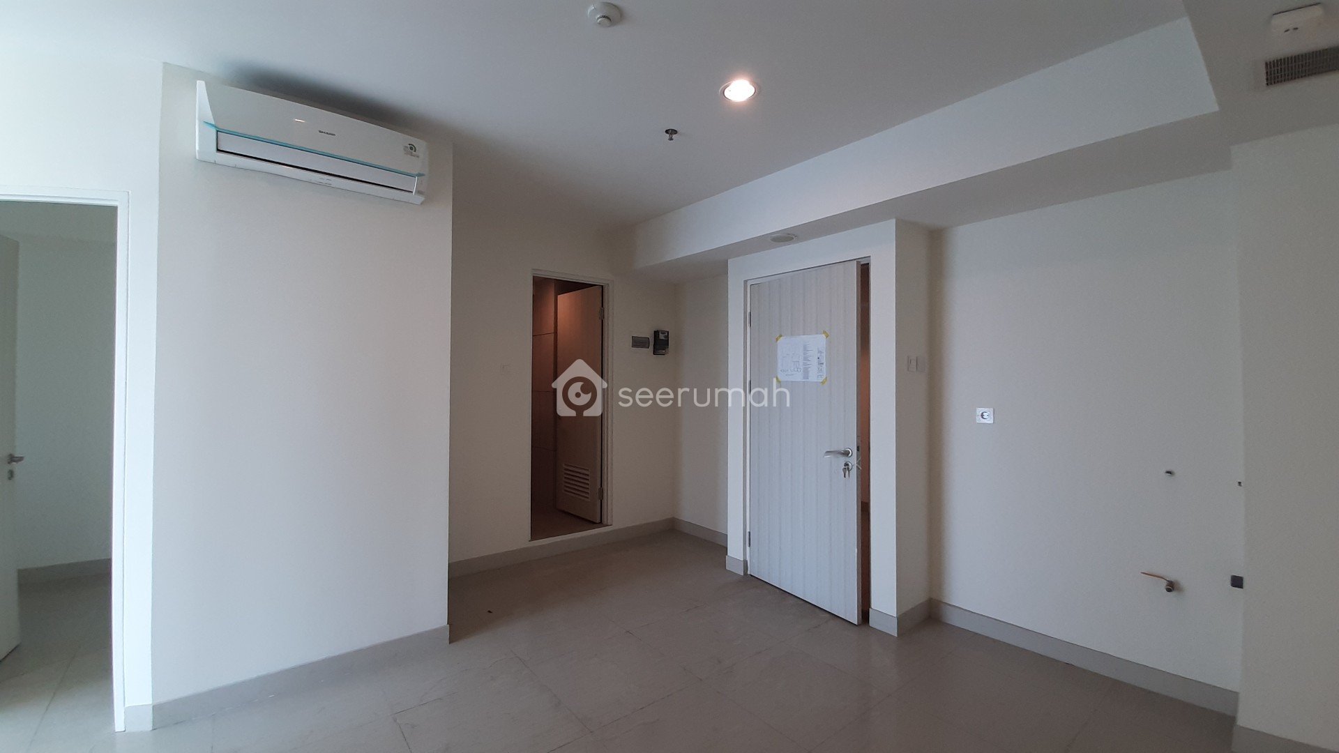 Foto 3 properti: Jual Cepat Jauh Dibawah Pasar, Grand Kamala Lagoon 2 bedroom hanya 380 juta
