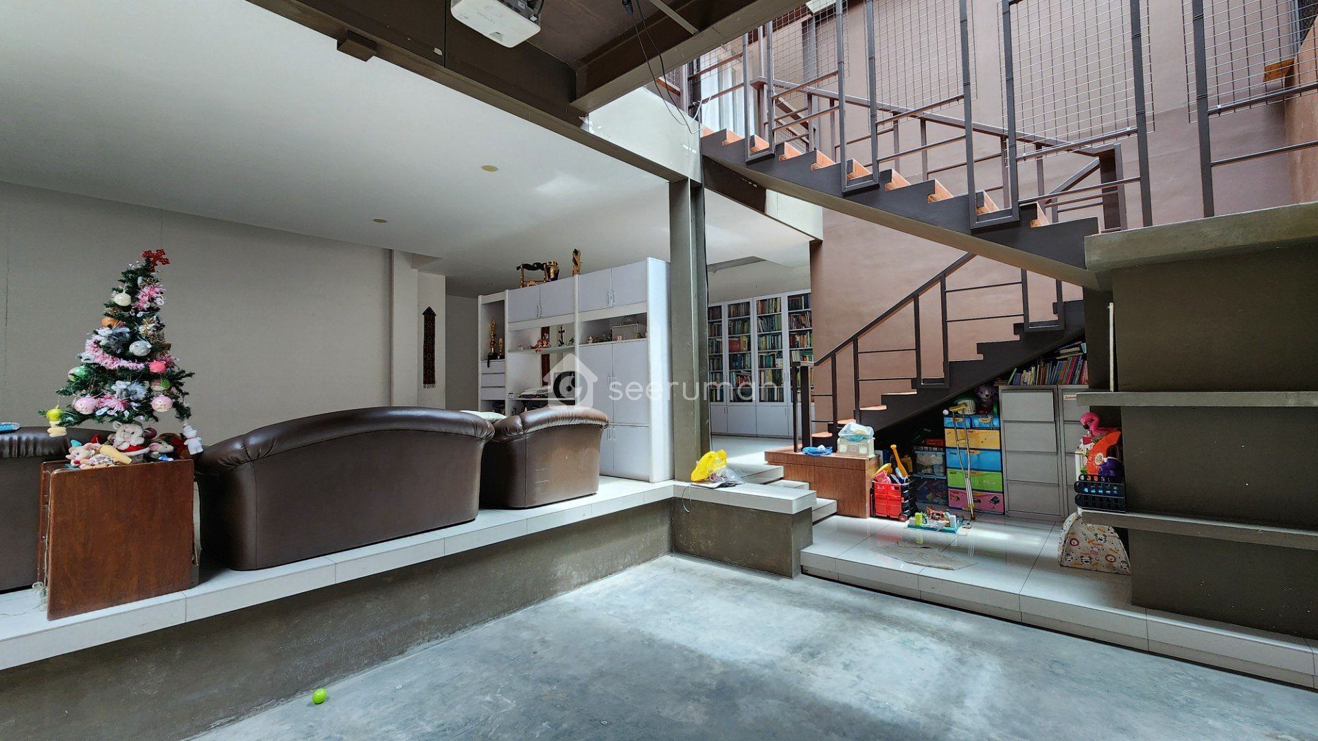 Foto 3 properti: Rumah/Ruang Usaha Sayap Riau