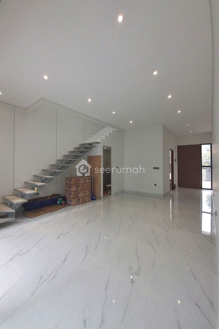 Rumah Baru Nyaman dalam komplek Cimahi Utara - Image 1