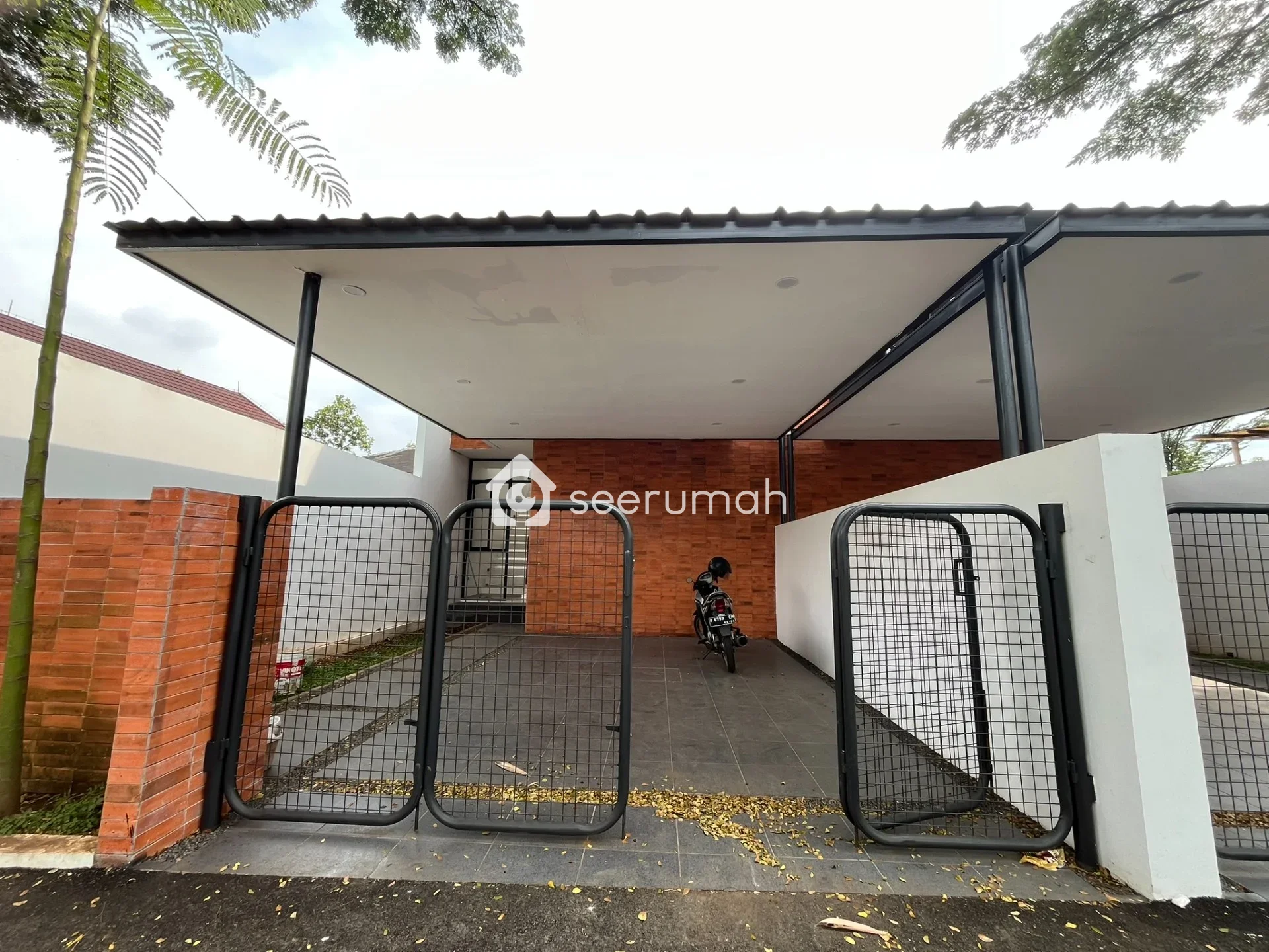 Rumah Baru Modern Tropical 2 Unit di Arcamanik Bandung - Image 2