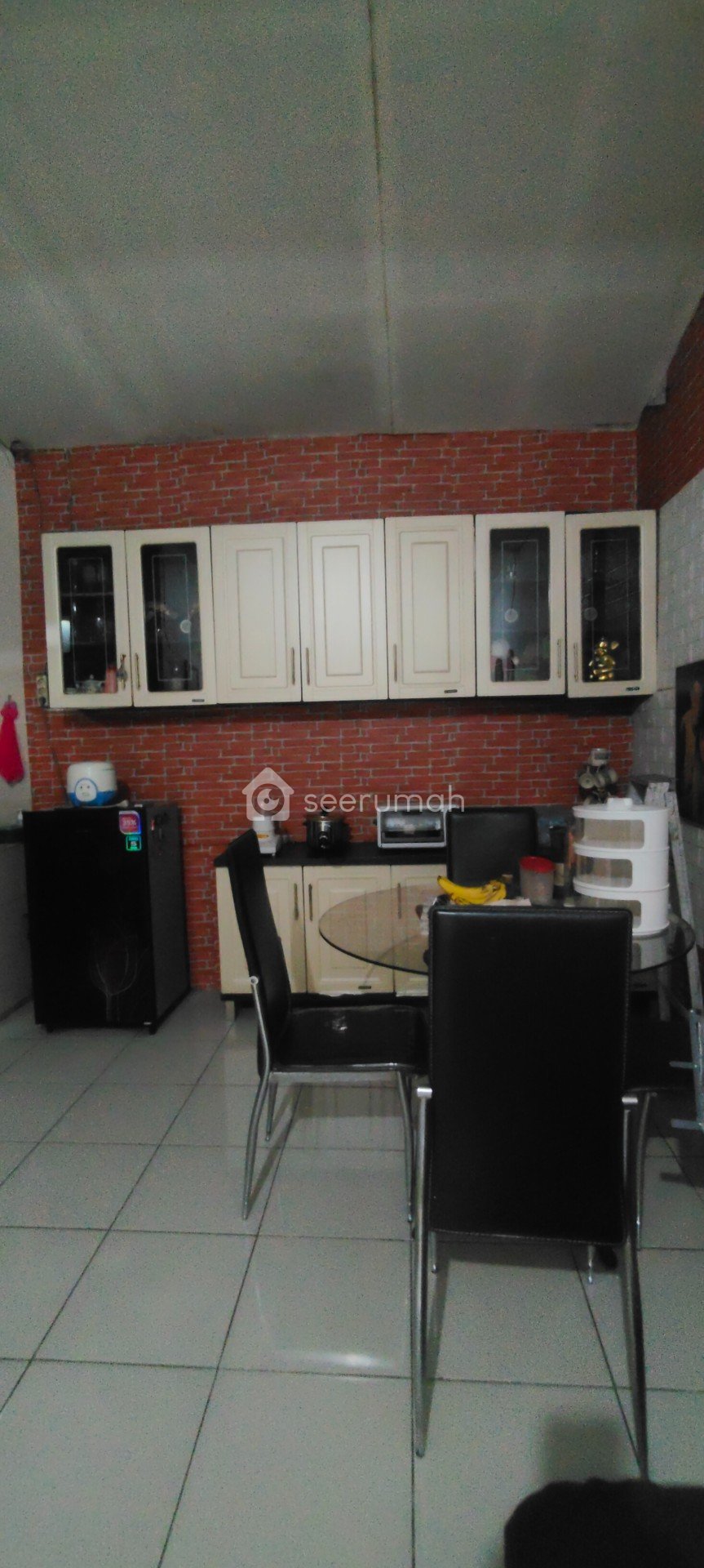 Rumah Nyaman Harga keren dalam komplek di Cijerah Bandung - Image 2
