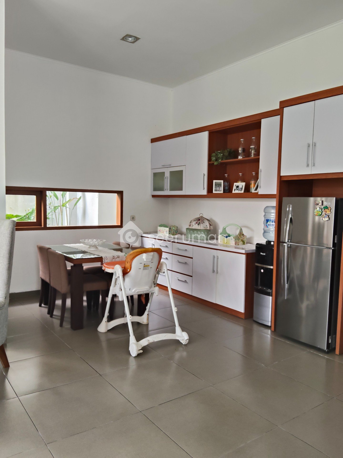 Foto 3 properti: Rumah Keren Mewah dalam komplek nyaman  Ciwaruga Bandung