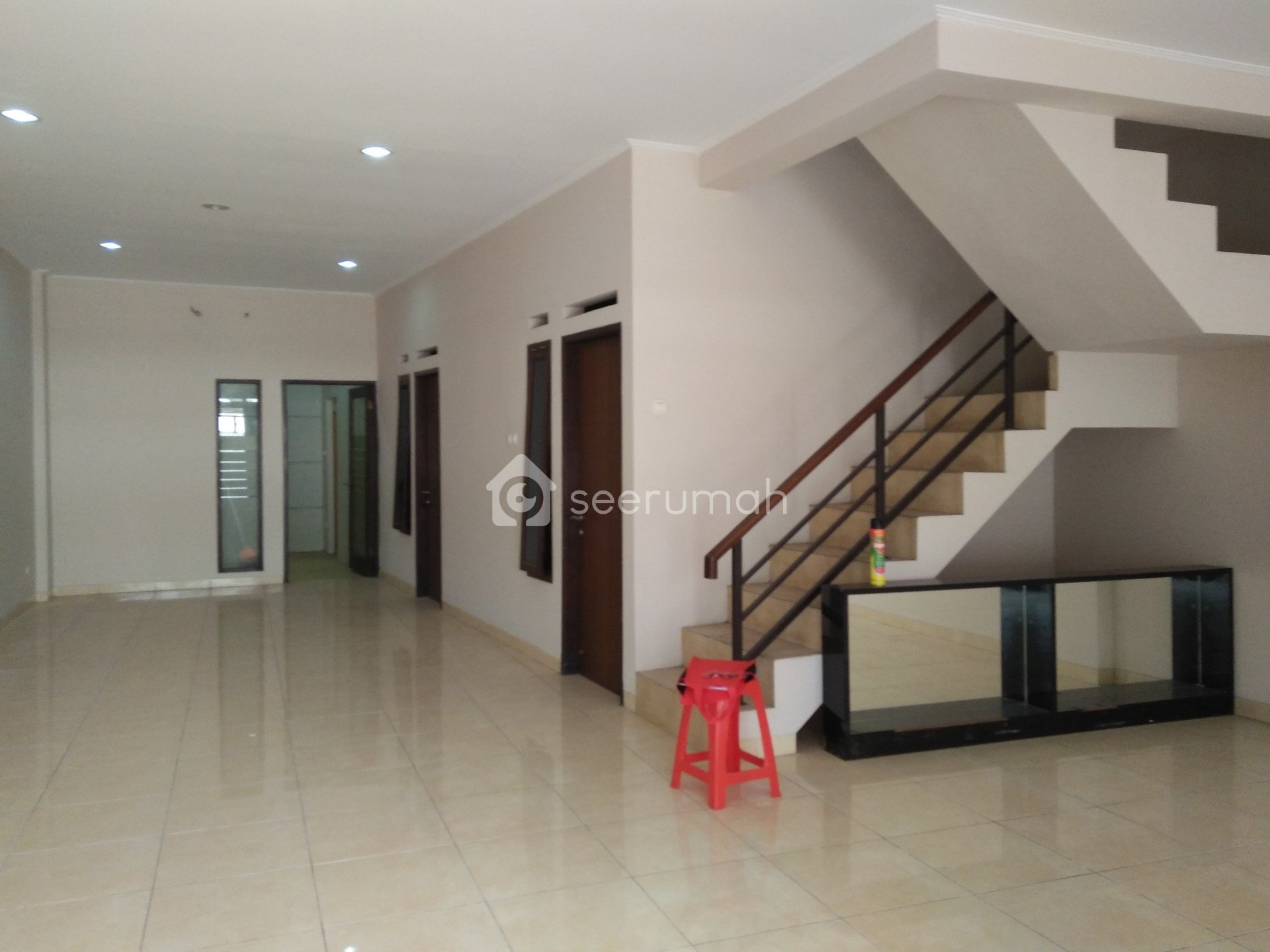 Rumah Cakep 3  Lantai sayap jalan Cicendo Bandung - Image 2