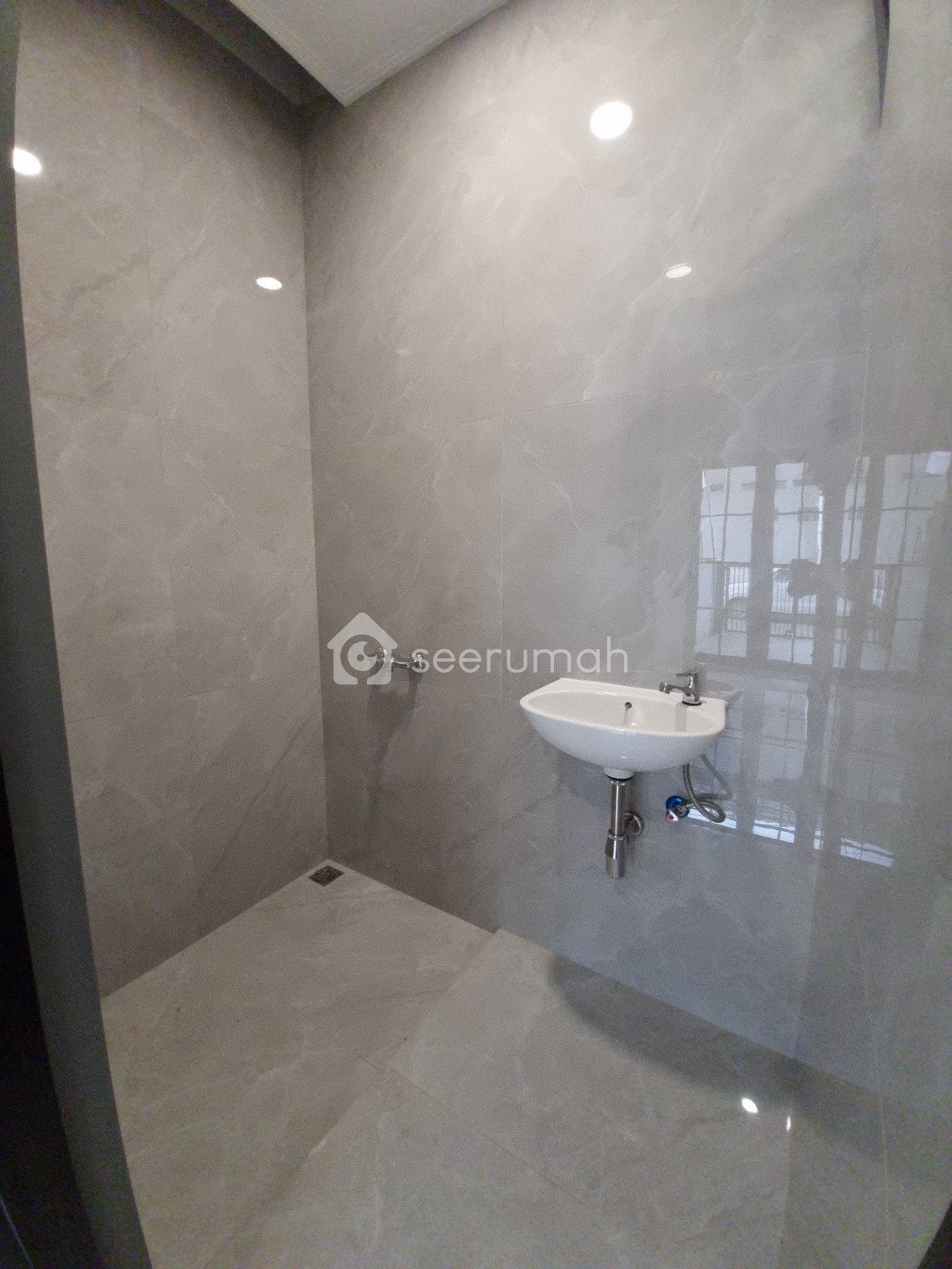 Foto 4 properti: Rumah Baru  Minimalis Modern Jalan Kembar Bandung