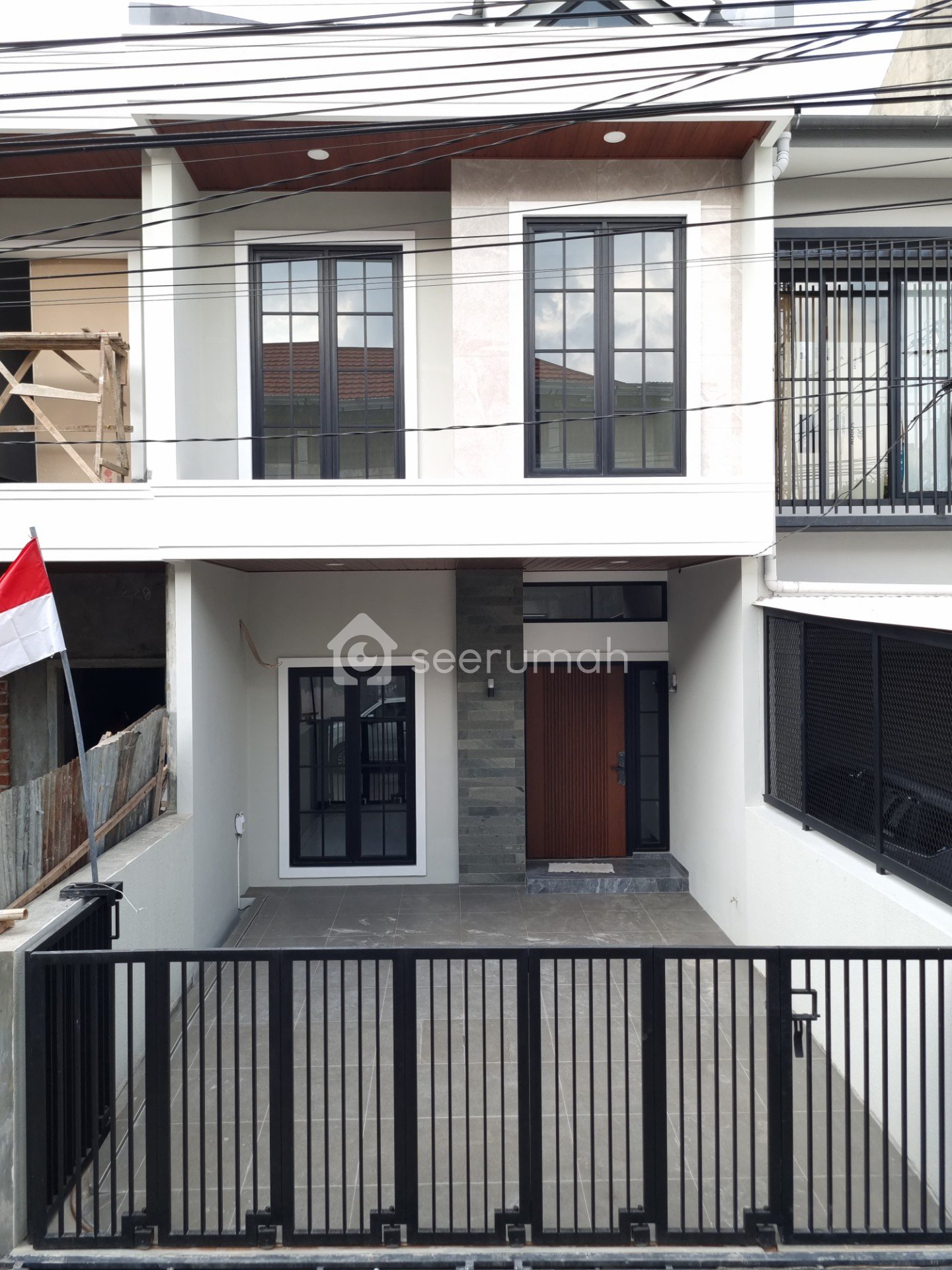 Rumah Baru  Minimalis Modern Jalan Kembar Bandung - Image 1