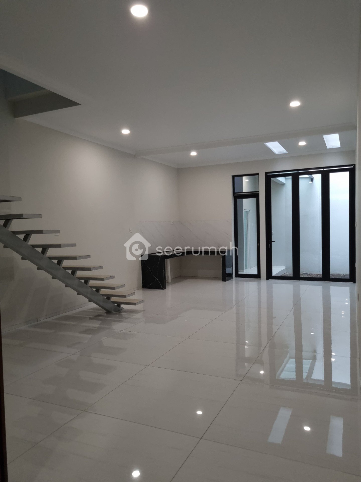 Rumah Baru Minimalis Modern Jalan Kembar Bandung - Image 2