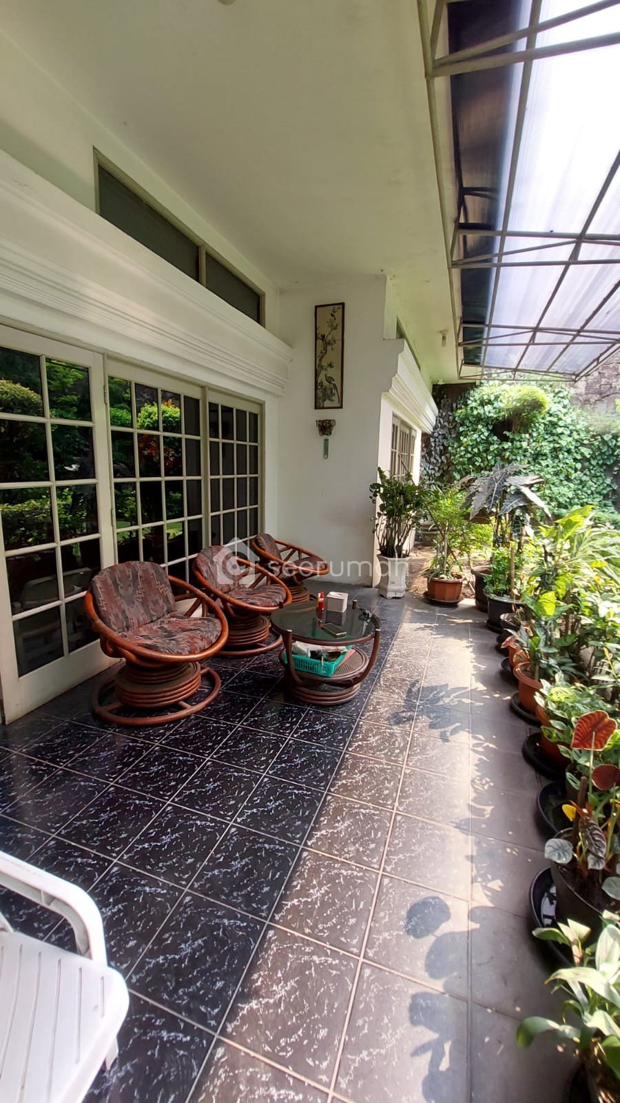Rumah Nyaman dan Luas Tengah kota jalan Kembar Bandung - Image 1