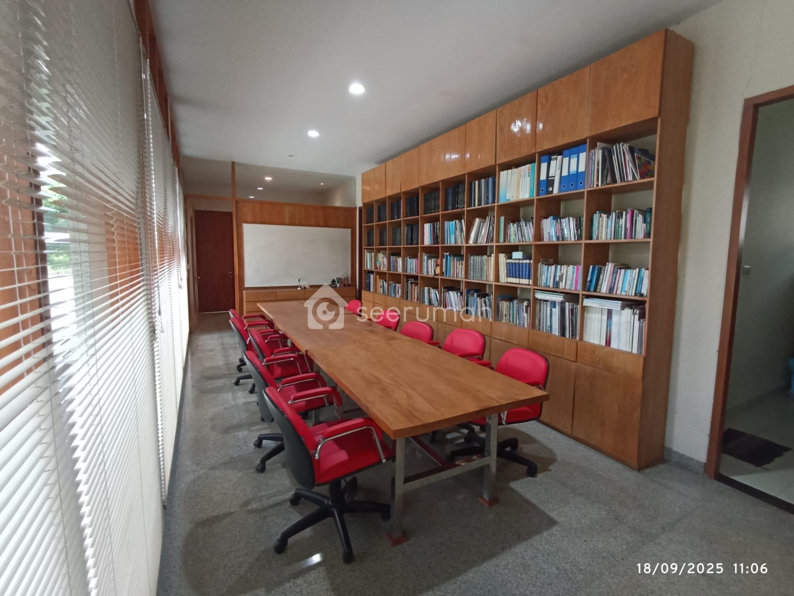 Foto 4 properti: Rumah Bagus Keren dan Luas Di Kawasan Wisata Punclut Bandung