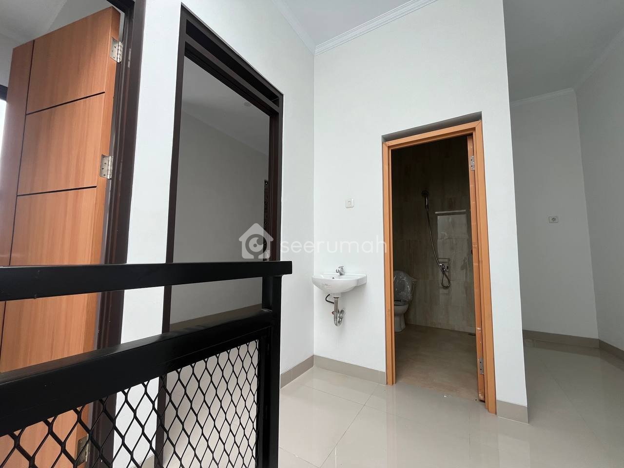 Rumah Cluster One Gate - Image 9