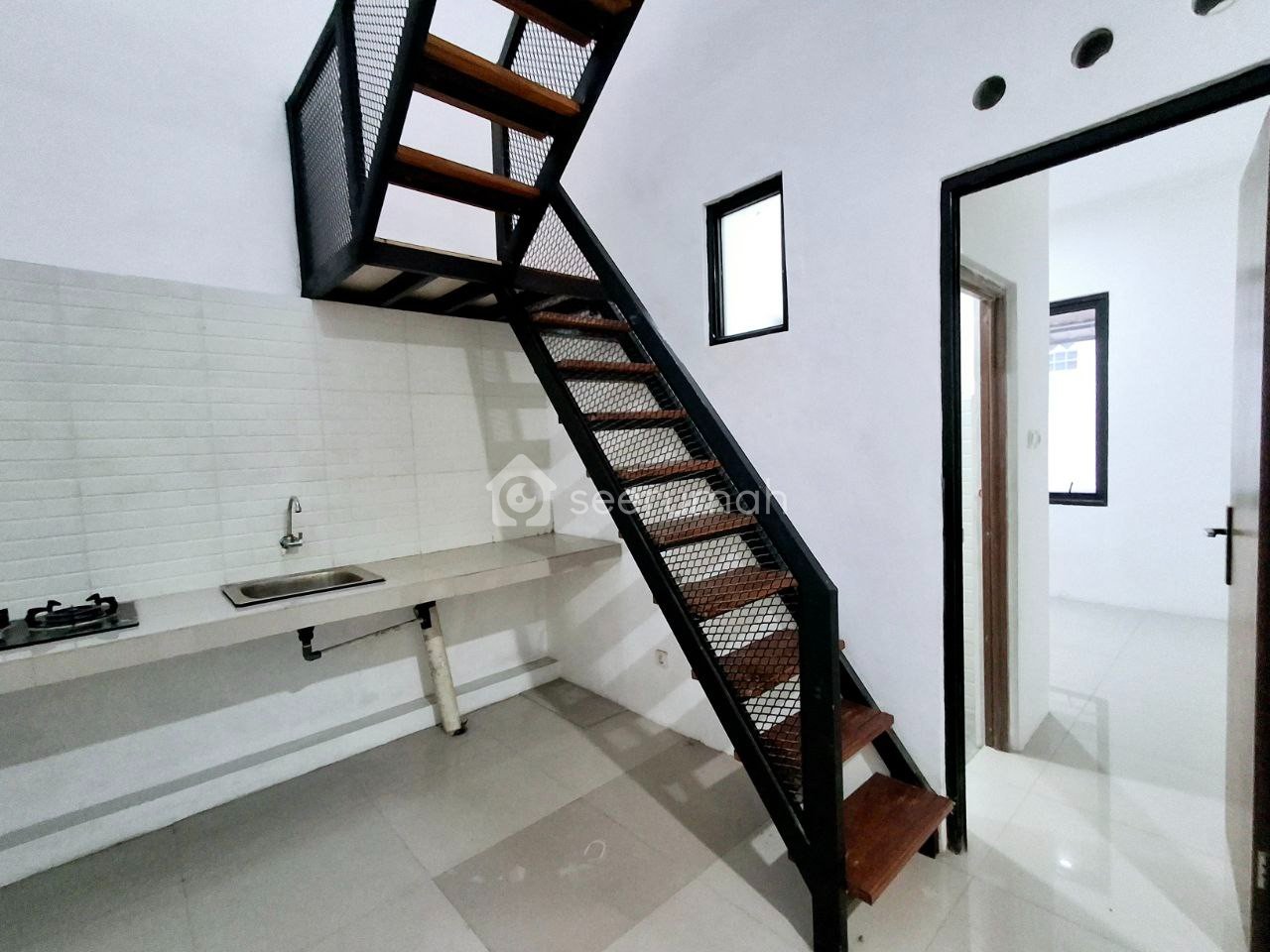 Foto 6 properti: Rumah 2 Lantai di Cilengkrang