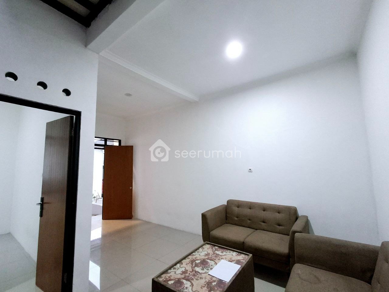 Lihat 2 foto lainnya dari properti: Rumah 2 Lantai di Cilengkrang