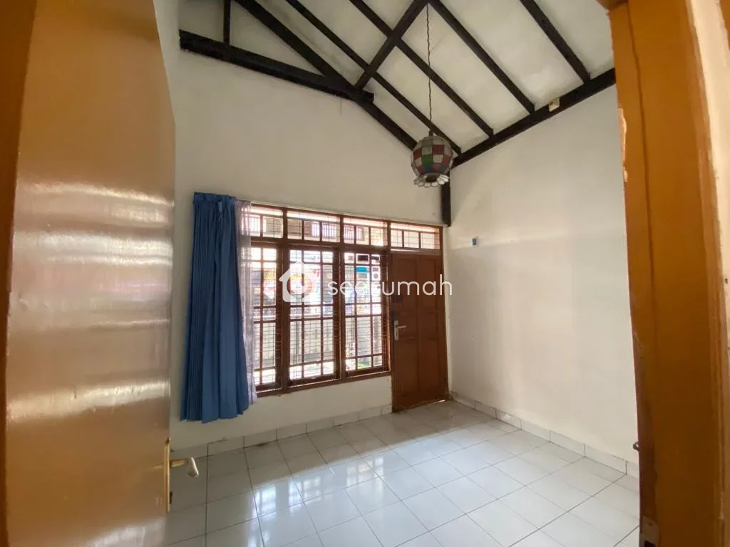 Foto 3 properti: Rumah Second Siap Huni di Antapani, 3 Kamar, Harga Nego