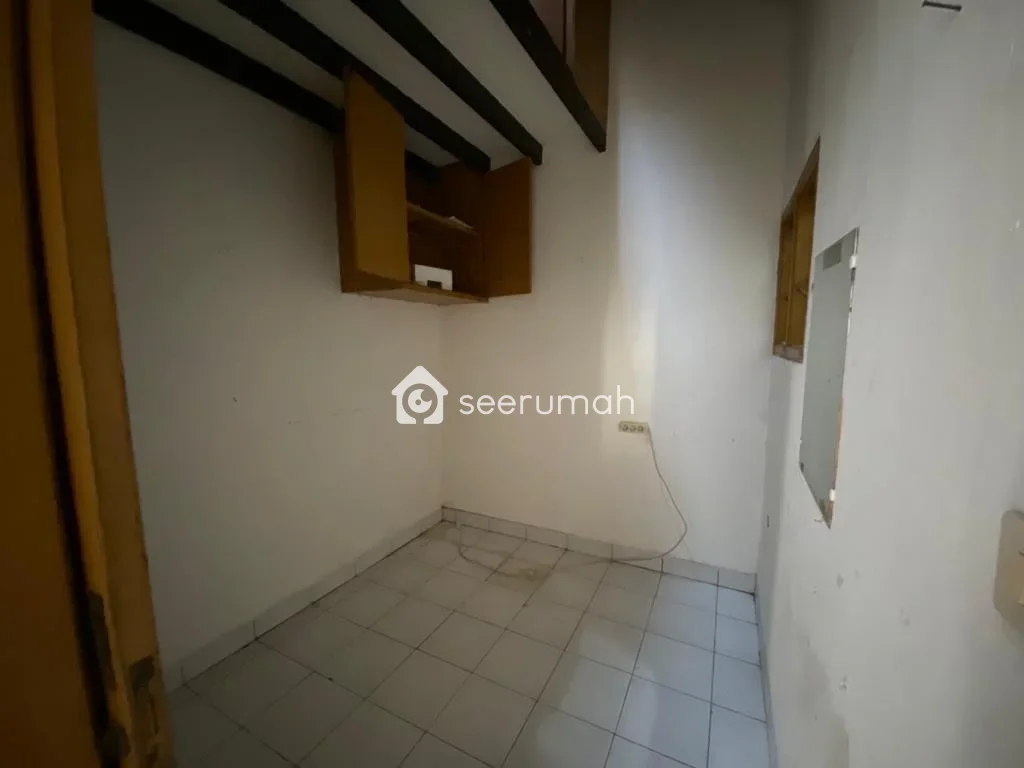 Foto 6 properti: Rumah Second Siap Huni di Antapani, 3 Kamar, Harga Nego