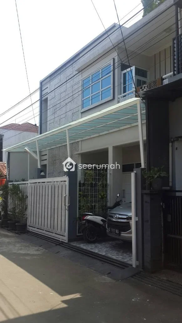 Rumah 2 Lantai 5 Kamar di Komplek Riung Bandung, Dekat Soekarno-Hatta - Image 2