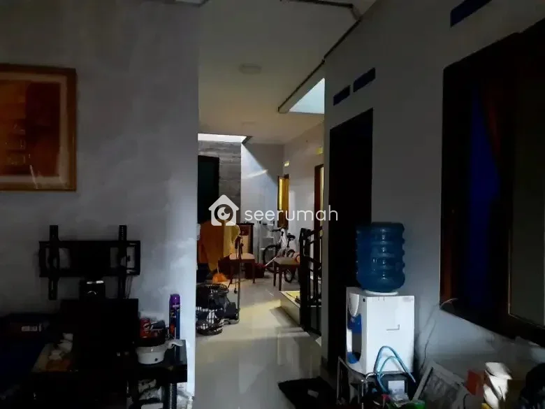 Lihat 3 foto lainnya dari properti: Rumah 3 Lantai 6 Kamar Siap Huni di Mekarwangi
