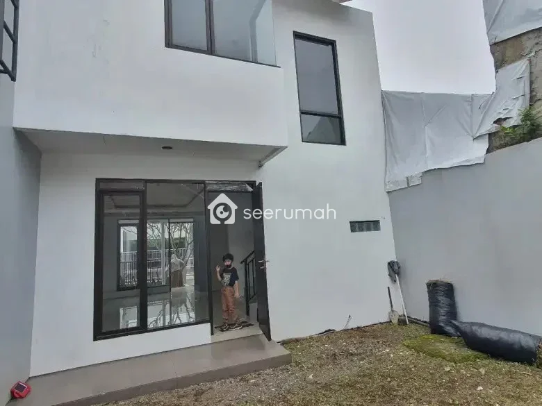 Foto 3 properti: Rumah 2 Lantai di Komplek Megabrata Margasari Bandung, 3 KT, 120 m²