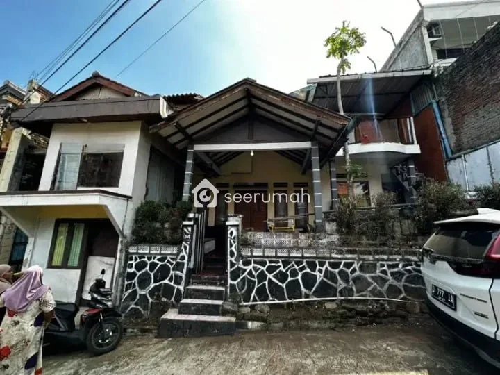 Rumah 2 Lantai SHM di Cibeunying Kidul, Bandung - 780 Juta - Image 1