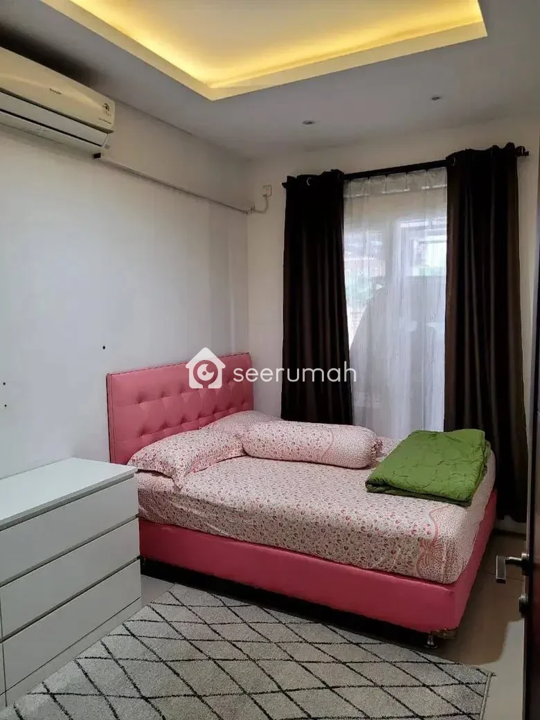 Foto 6 properti: Rumah Minimalis Semi Furnished di Pasteur Bandung, 4+2 KT, 4 KM