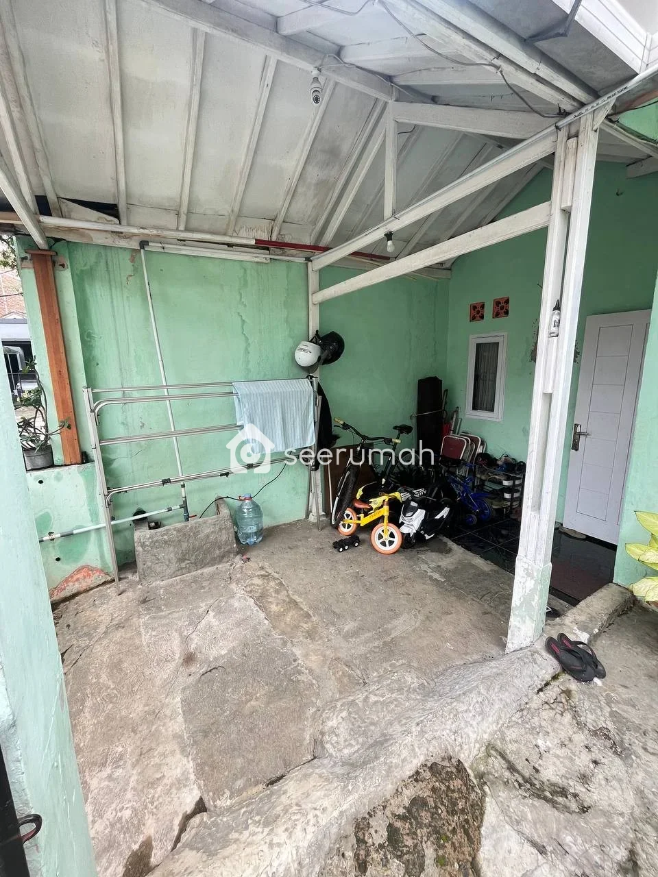 Foto 4 properti: Rumah 2 Lantai 3 Kamar Dekat Stasiun Cimekar Panyileukan
