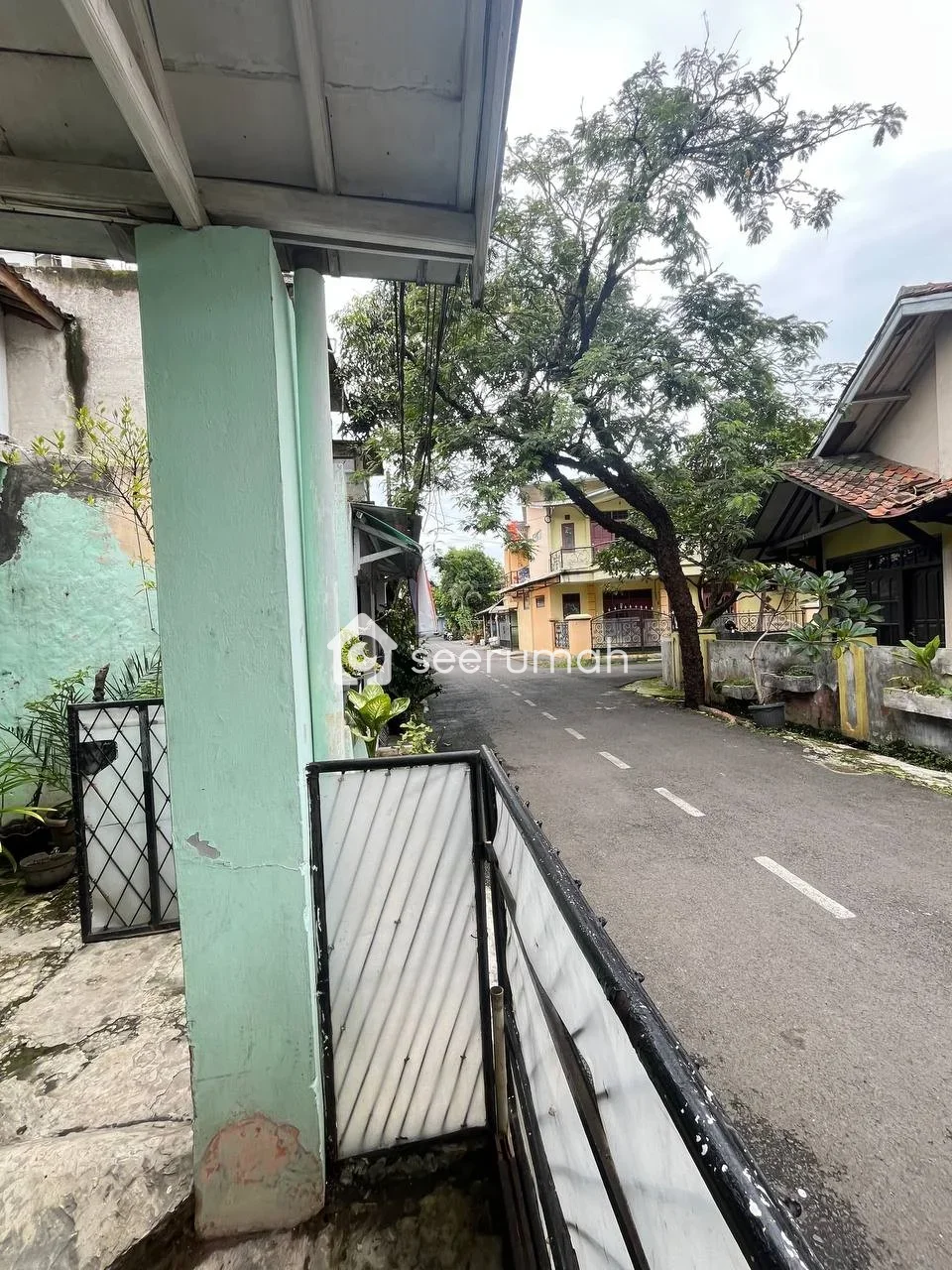 Foto 5 properti: Rumah 2 Lantai 3 Kamar Dekat Stasiun Cimekar Panyileukan
