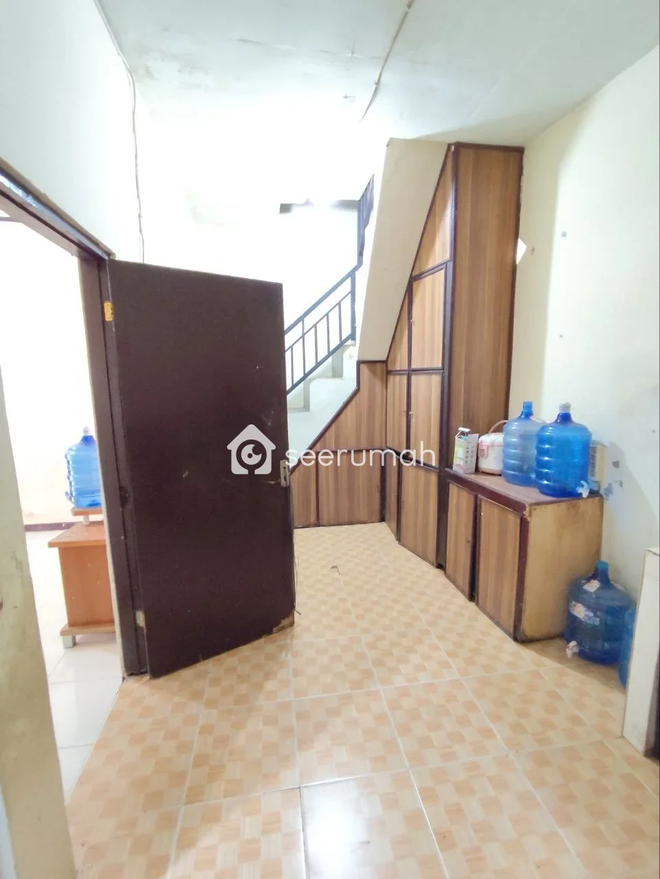 Lihat 4 foto lainnya dari properti: Rumah 1,5 Lantai SHM di Griya Winaya Ujung Berung Bandung