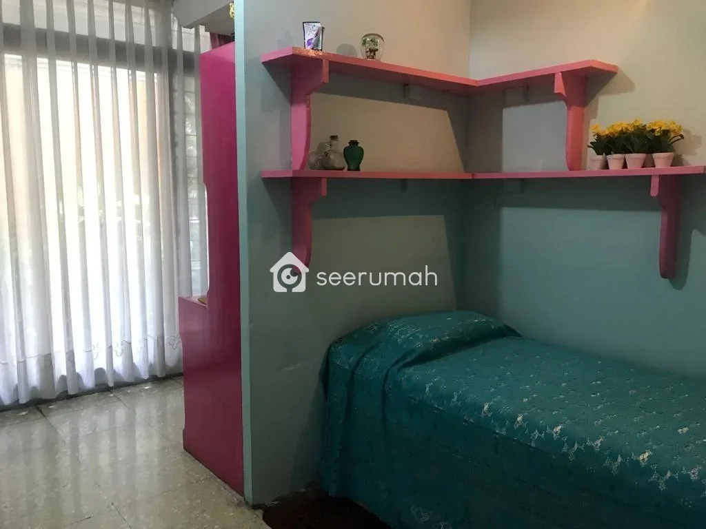 Foto 4 properti: Rumah Luas 639 m2 di Buahbatu Bandung, 7+2 Kamar, Harga 25 M