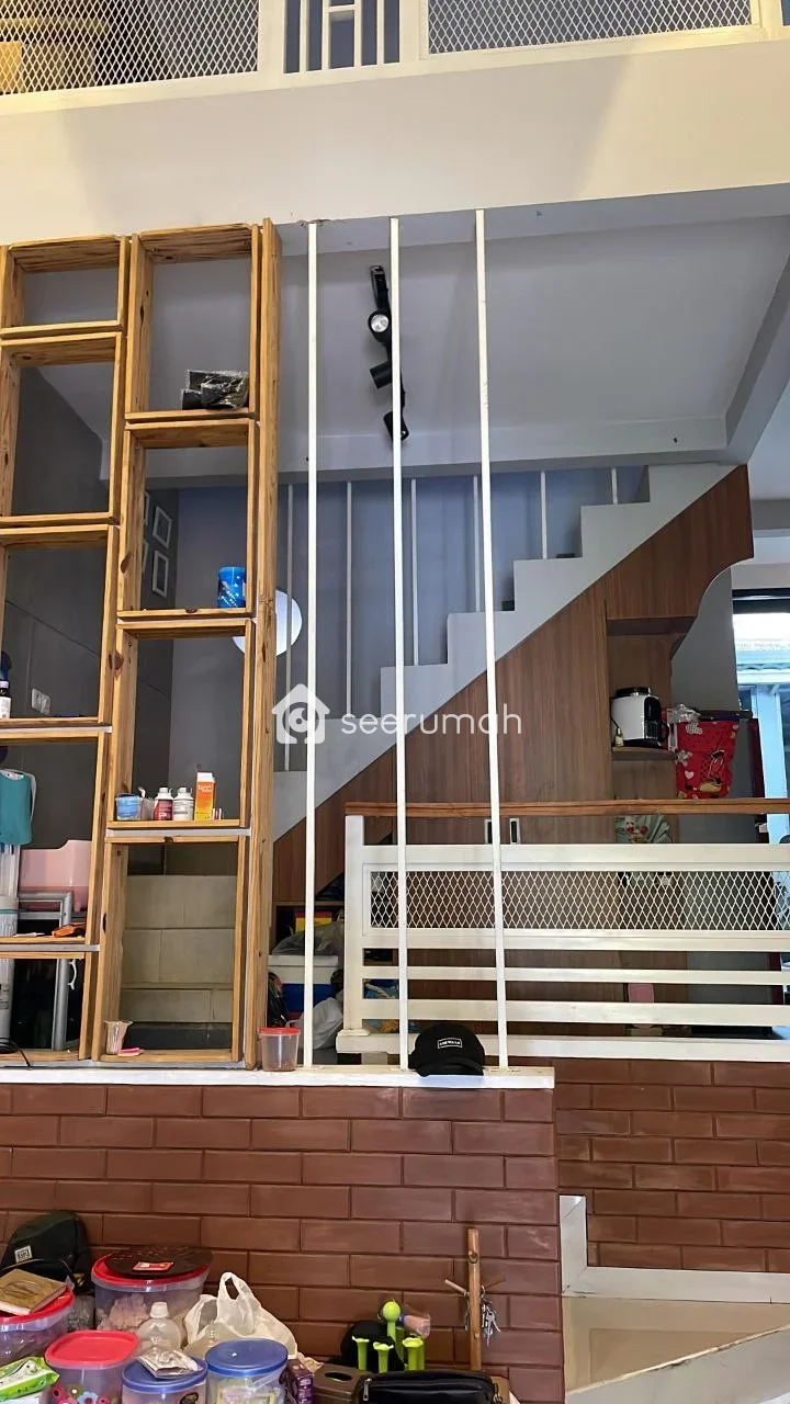 Rumah Semi Furnished 1.5 Lantai View Kota Bandung di Jatihandap - Image 10