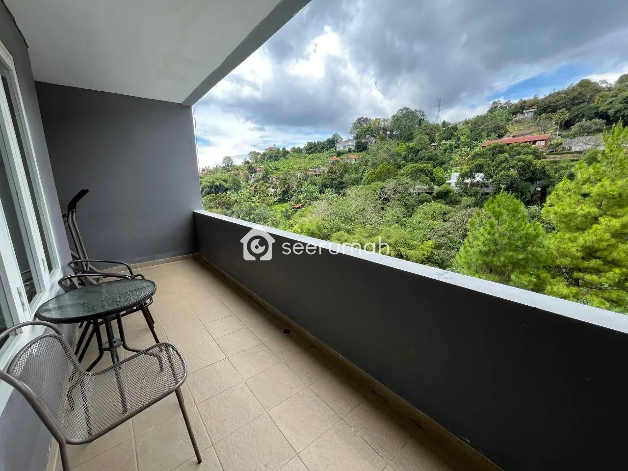 Villa Aesthetic Full Furnished dengan Kolam Renang di Dago Pakar - Image 9