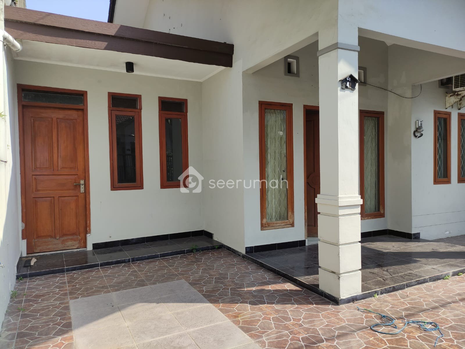 Rumah Mewah di Taman Kopo Indah Bandung - Bebas Banjir, Dekat Tol, Siap Huni - Image 2