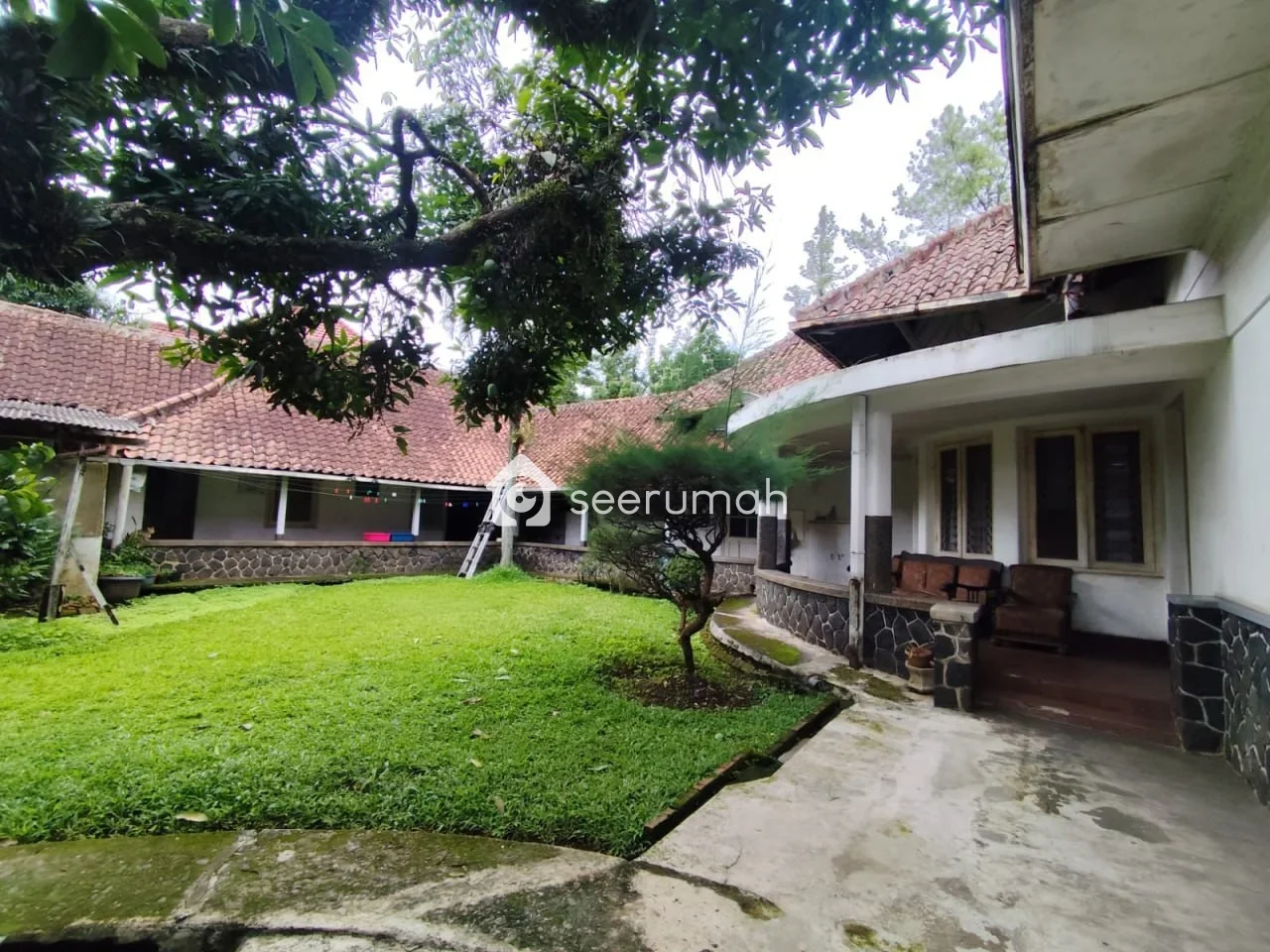 Foto 3 properti: Rumah Heritage Belanda 1942 di Cihampelas, Cocok Usaha, 1250 m2