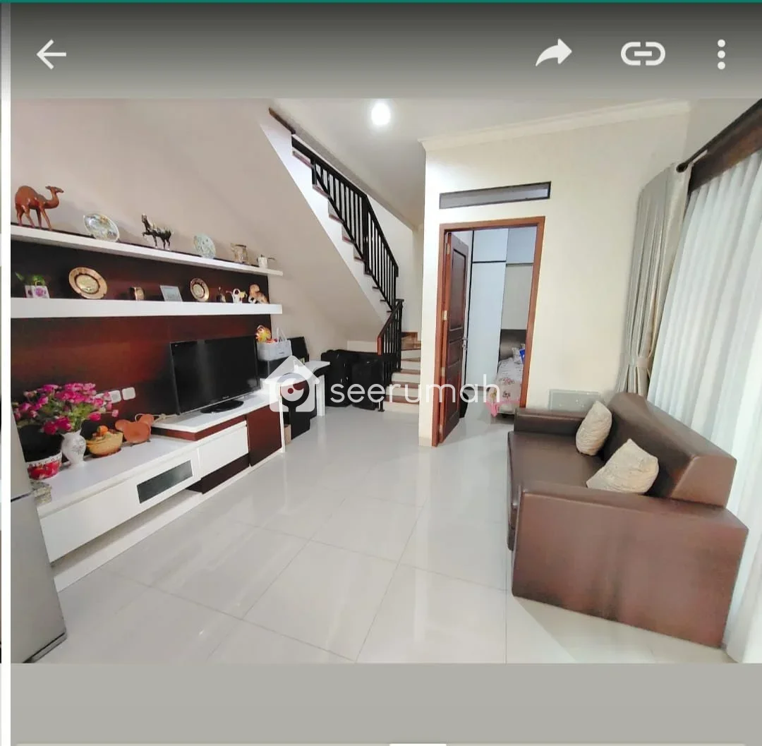 Foto 5 properti: Rumah Lux Semi Furnished di Cluster Cigadung Bandung