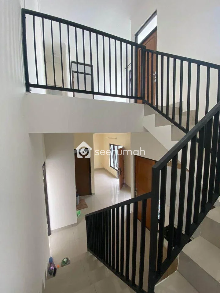 Rumah 2 Lantai Siap Huni di Cluster Parongpong Bandung Barat - Image 2