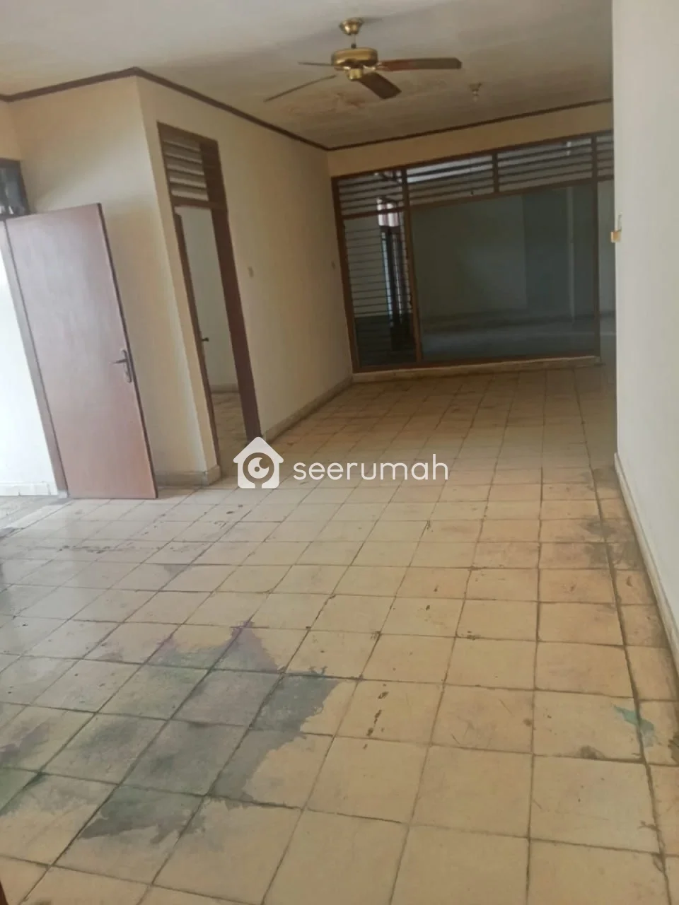 Rumah Luas Pojok di Pusat Kota Bandung Buahbatu - 5 Kamar - Image 10