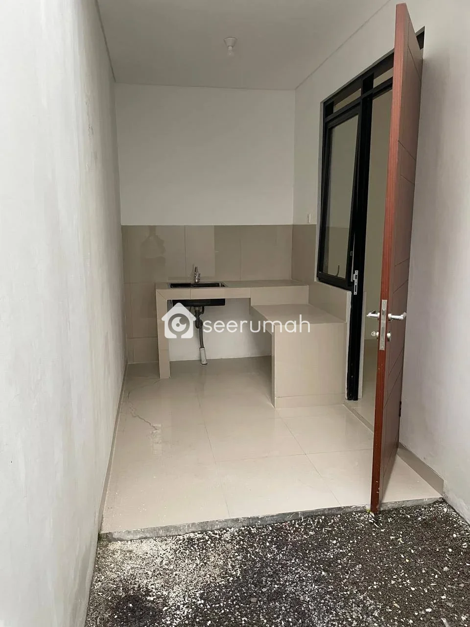 Foto 6 properti: Rumah Baru 2 Lantai 3 Kamar di Ilona Grand Sharon Residence